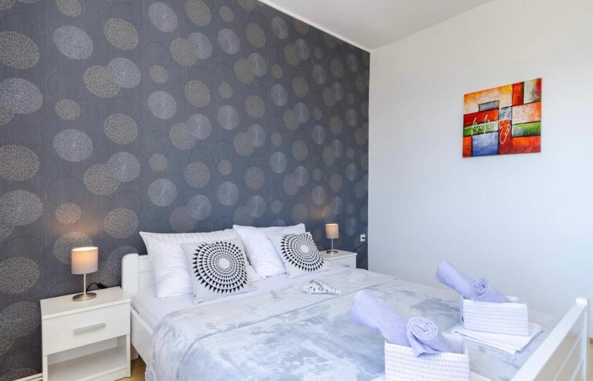 Apartments Tatjana Crikvenica Eksteriør billede