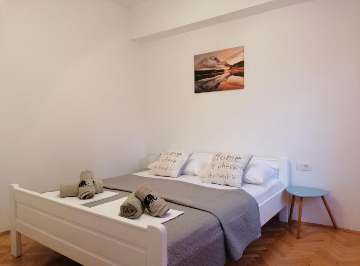 Apartments Tatjana Crikvenica Eksteriør billede